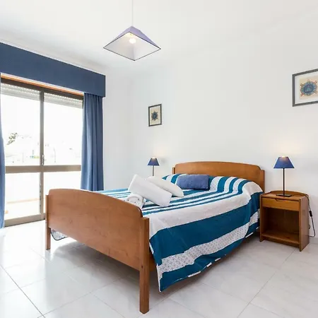 Beach Apartment *